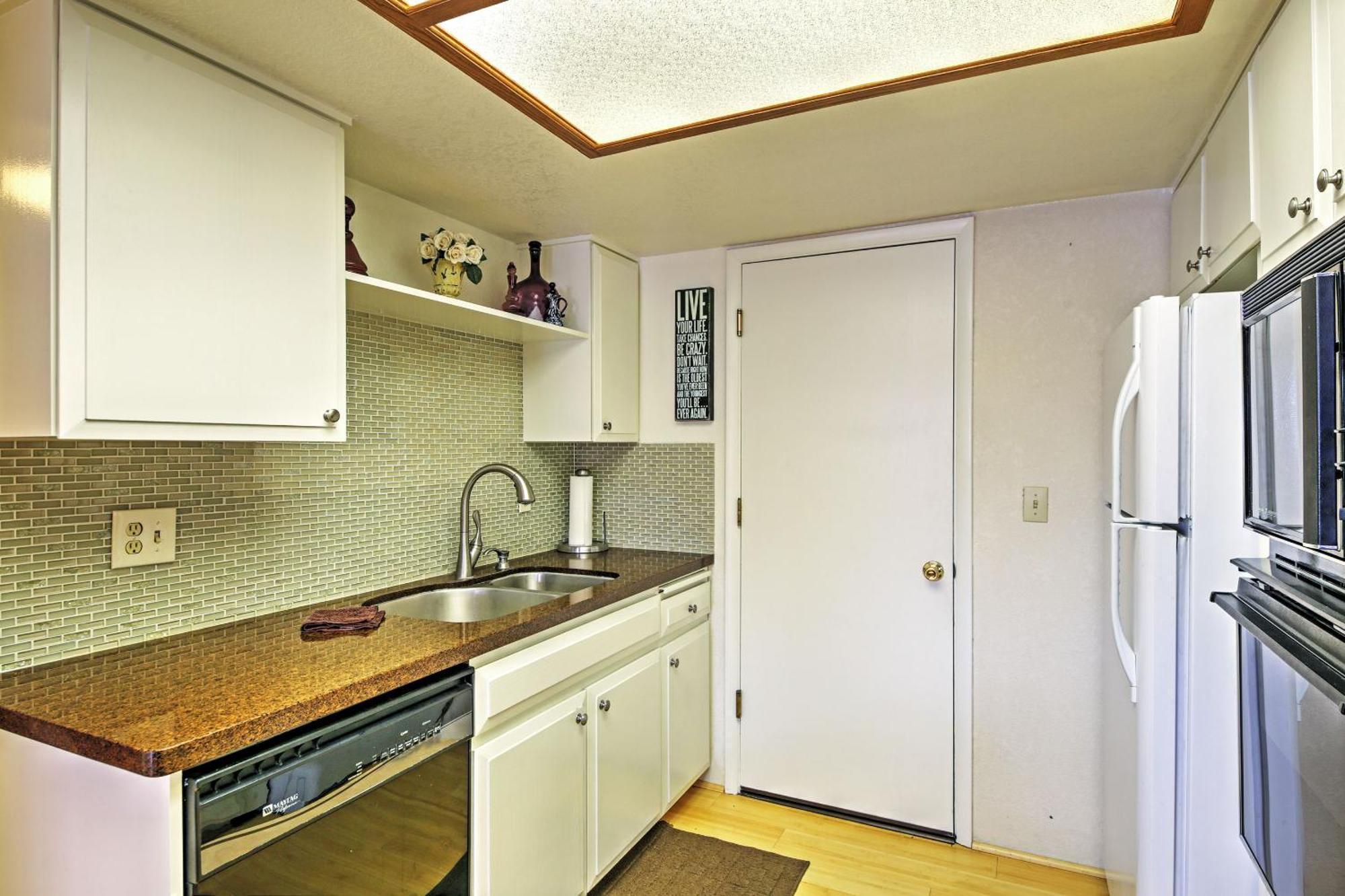 Lake Havasu Condo With Pool Less Than 1 Mi To London Bridge! Lake Havasu City Eksteriør bilde